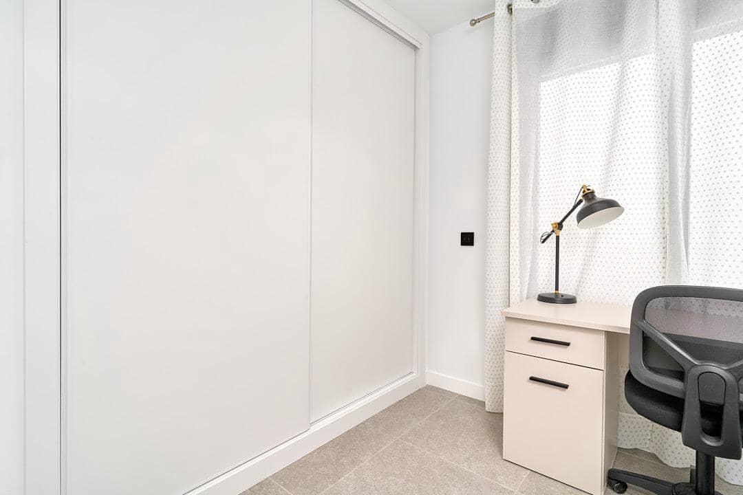 Apartamento de 2 habitaciones en Torrox-Costa en venta con piscina - 300.000 € (Ref: 9440152)