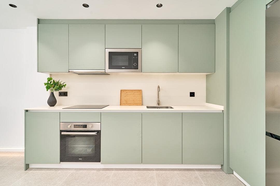 Apartamento de 2 habitaciones en Torrox-Costa en venta con piscina - 300.000 € (Ref: 9440152)