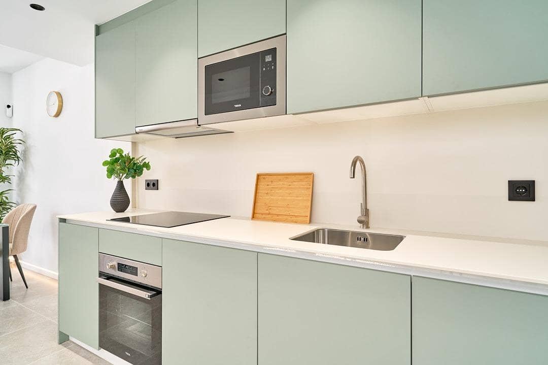 Apartamento de 2 habitaciones en Torrox-Costa en venta con piscina - 300.000 € (Ref: 9440152)