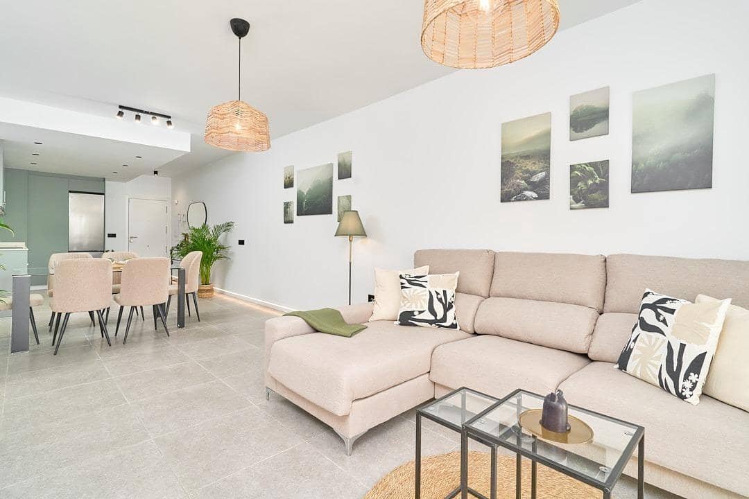 Apartamento de 2 habitaciones en Torrox-Costa en venta con piscina - 300.000 € (Ref: 9440152)