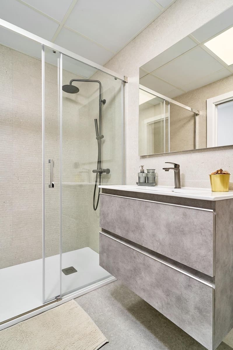 Apartamento de 2 habitaciones en Torrox-Costa en venta con piscina - 300.000 € (Ref: 9440152)