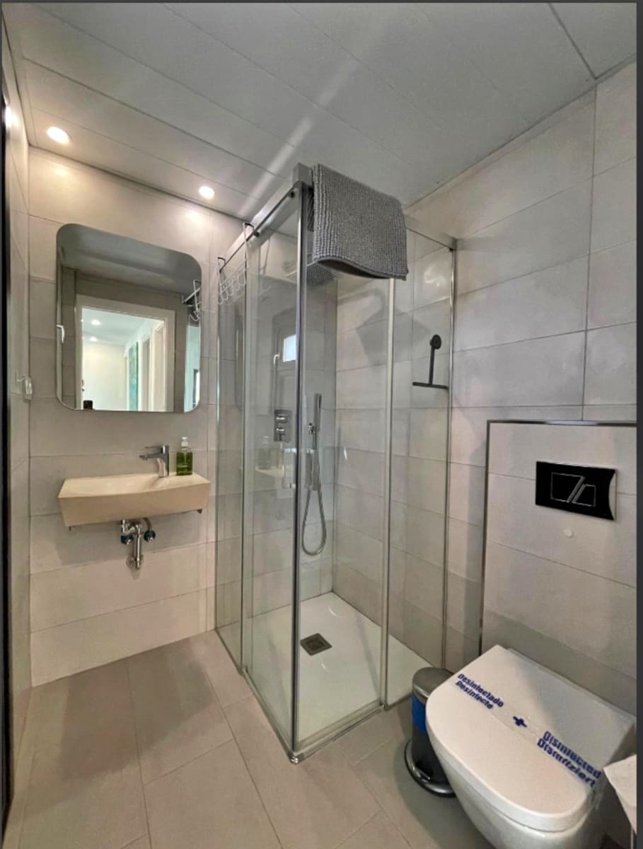 3 bedroom Villa for sale in Torre del Mar with pool garage - € 810,000 (Ref: 9488719)