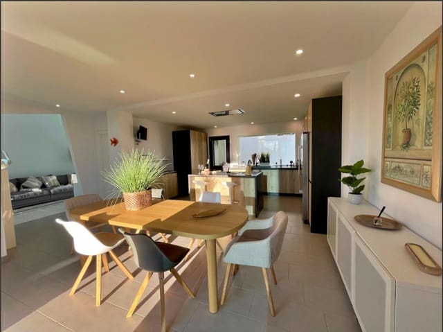 3 Zimmer Villa zu verkaufen in Torre del Mar, Vélez-Málaga mit Pool Garage - 810.000 € (Ref: 9488719)