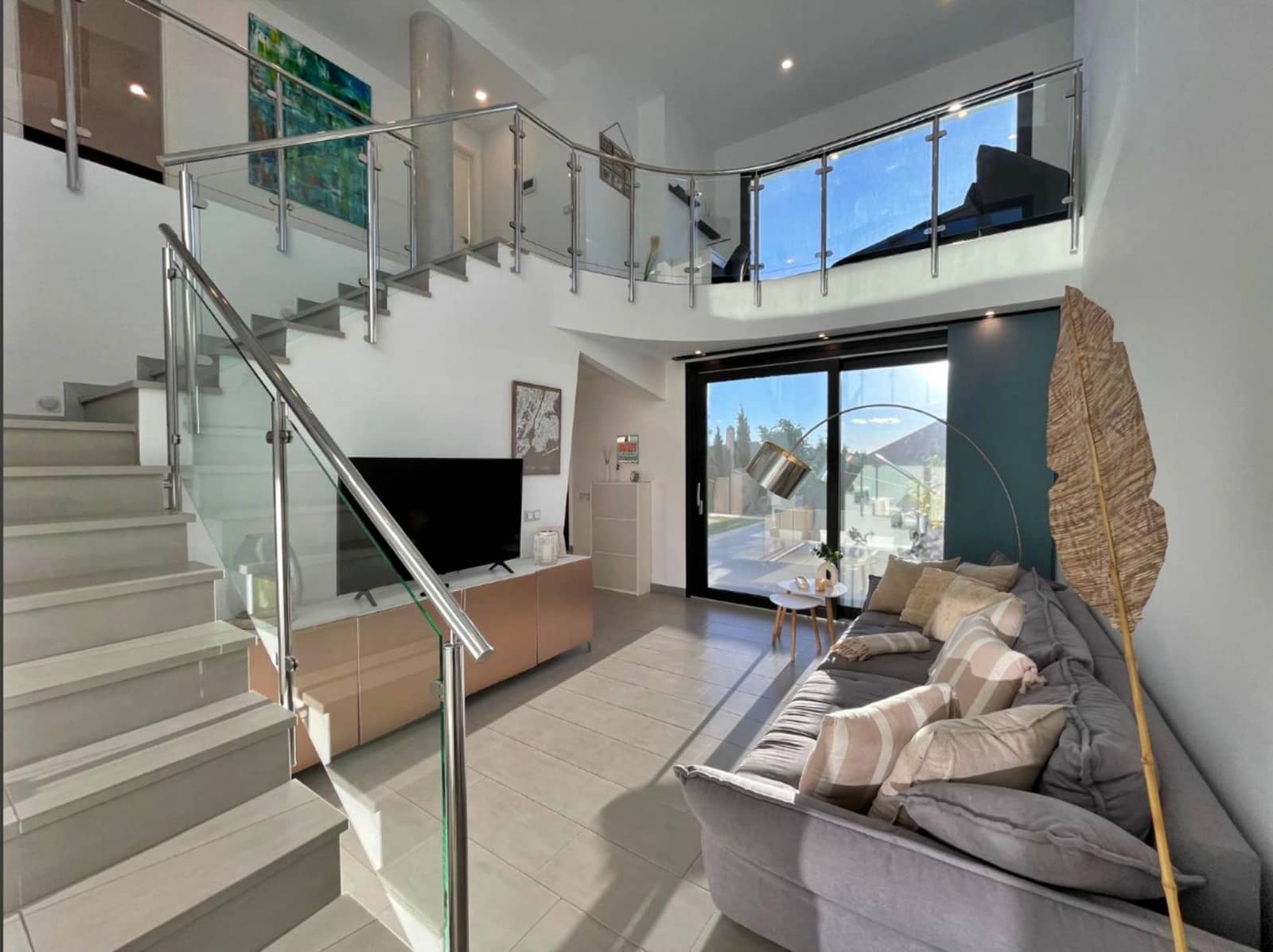 3 bedroom Villa for sale in Torre del Mar with pool garage - € 810,000 (Ref: 9488719)