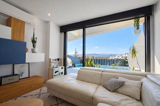 3 chambre Villa/Maison Mitoyenne à vendre à Caleta de Vélez, Vélez-Málaga avec piscine - 559 000 € (Ref: 9599559)