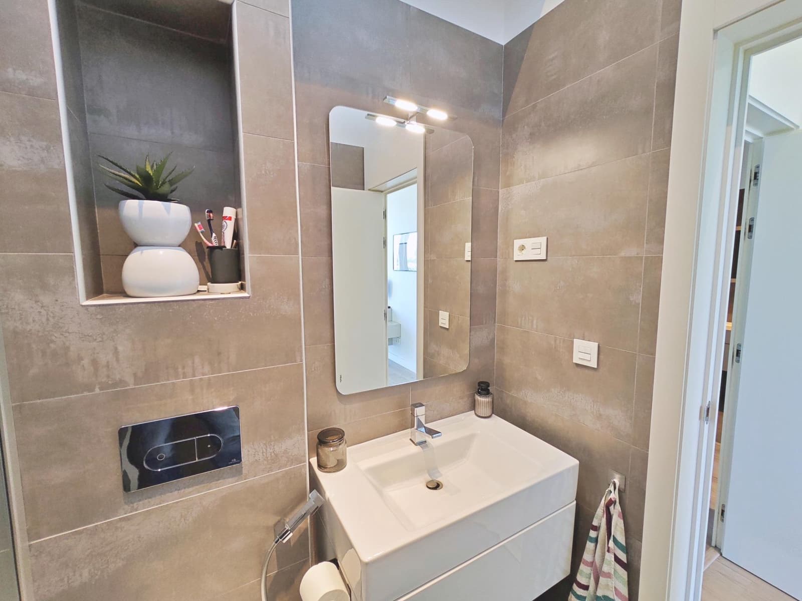 3 chambre Villa/Maison Mitoyenne à vendre à Caleta de Velez avec piscine - 559 000 € (Ref: 9599559)