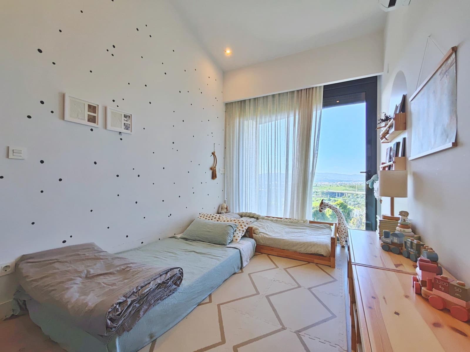 3 chambre Villa/Maison Mitoyenne à vendre à Caleta de Velez avec piscine - 559 000 € (Ref: 9599559)