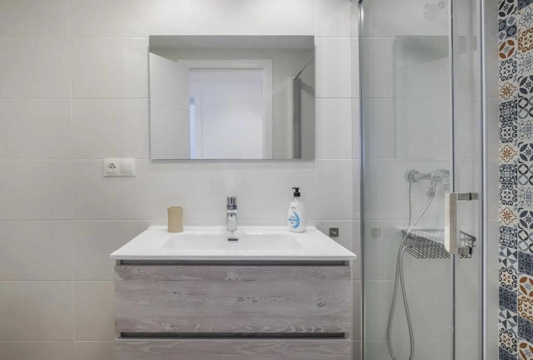 3 soverom Leilighet til leie i Velez-Malaga med svømmebasseng - € 1 500 (Ref: 9735599)