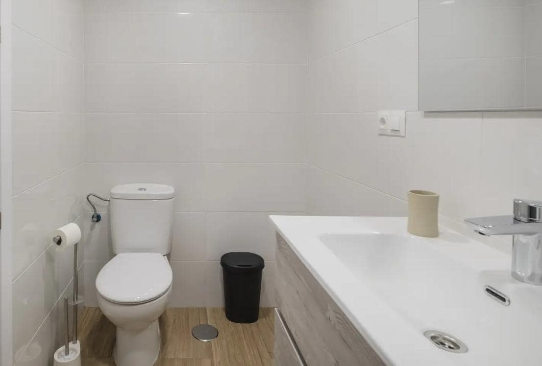 3 soverom Leilighet til leie i Velez-Malaga med svømmebasseng - € 1 500 (Ref: 9735599)