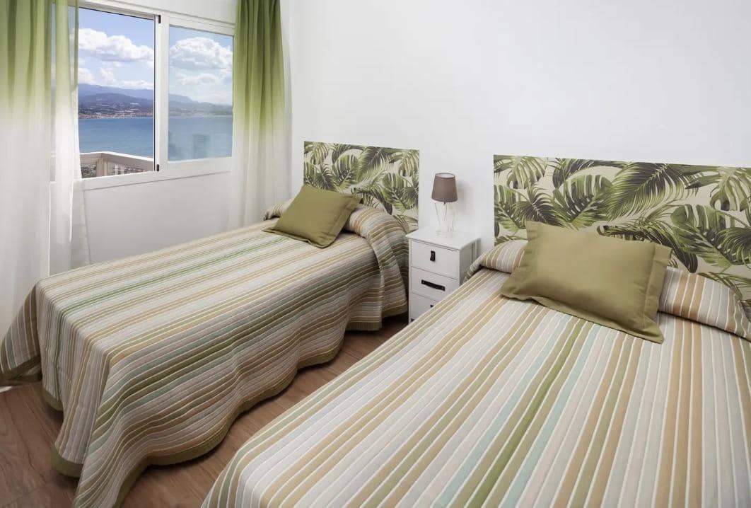 3 soverom Leilighet til leie i Velez-Malaga med svømmebasseng - € 1 500 (Ref: 9735599)