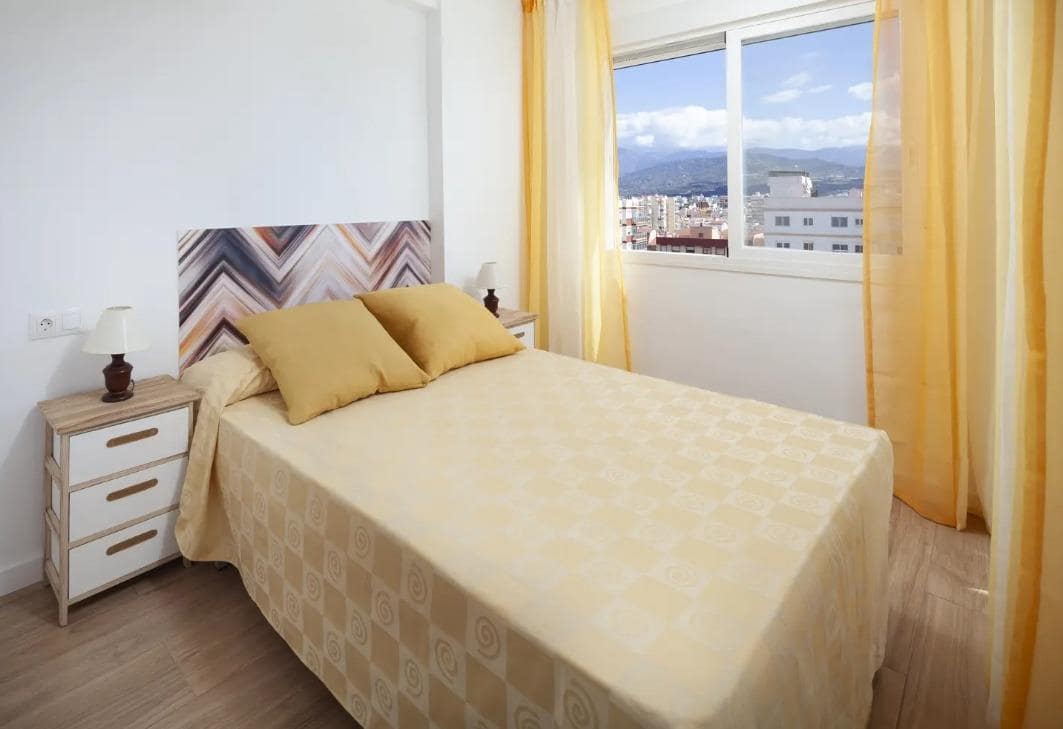 3 soverom Leilighet til leie i Velez-Malaga med svømmebasseng - € 1 500 (Ref: 9735599)