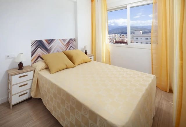 3 soverom Leilighet til leie i Vélez-Málaga med svømmebasseng - € 1 500 (Ref: 9735599)