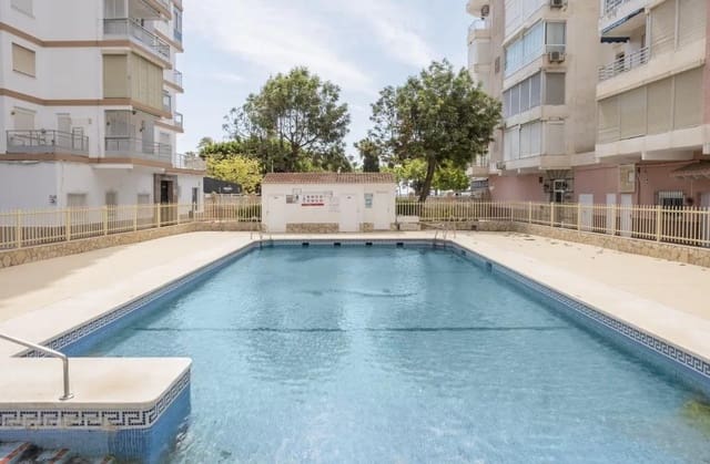 3 soverom Leilighet til leie i Vélez-Málaga med svømmebasseng - € 1 500 (Ref: 9735599)