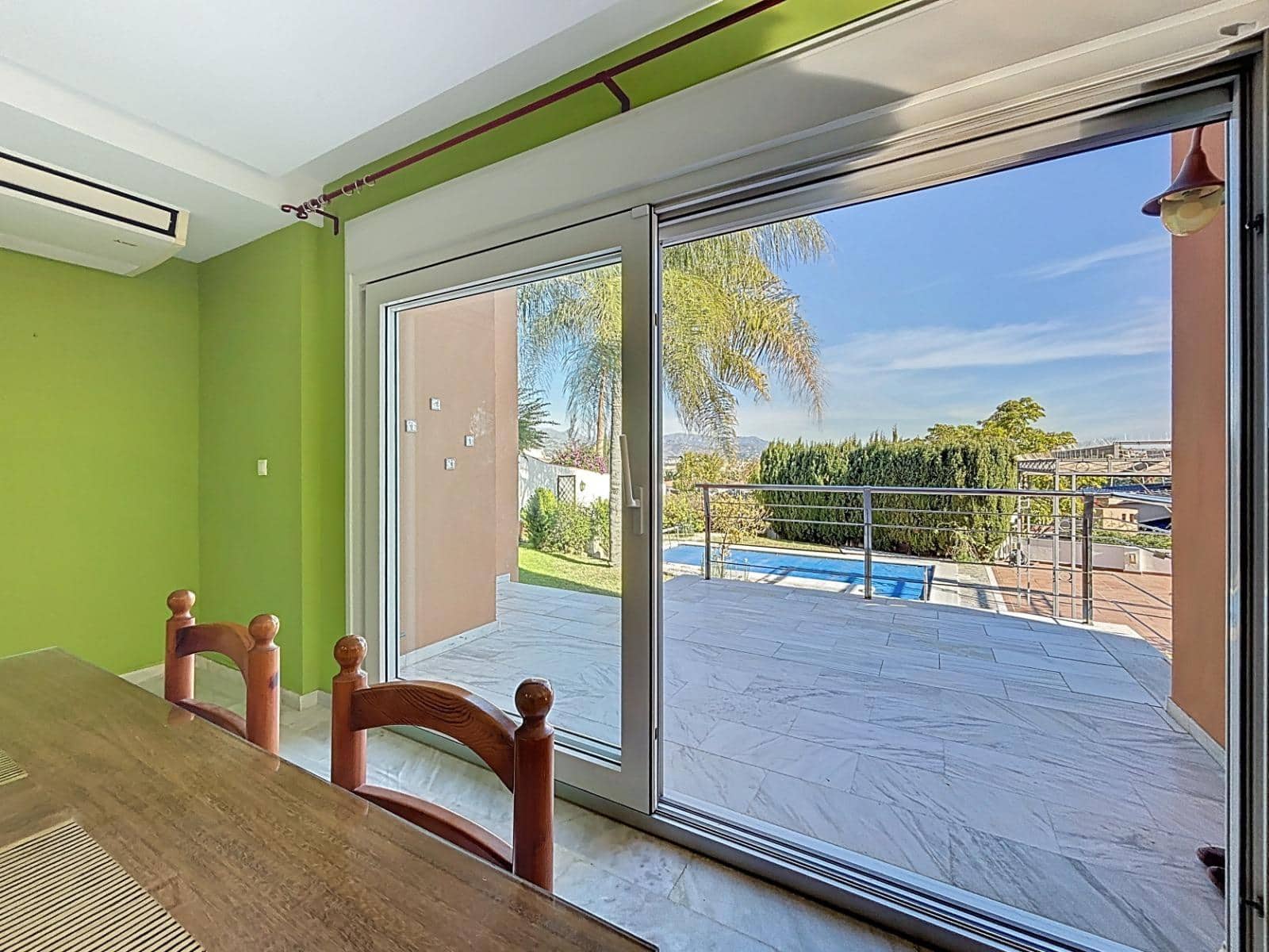 4 camera da letto Villa in vendita in Almayate con piscina - 640.000 € (Rif: 9800639)