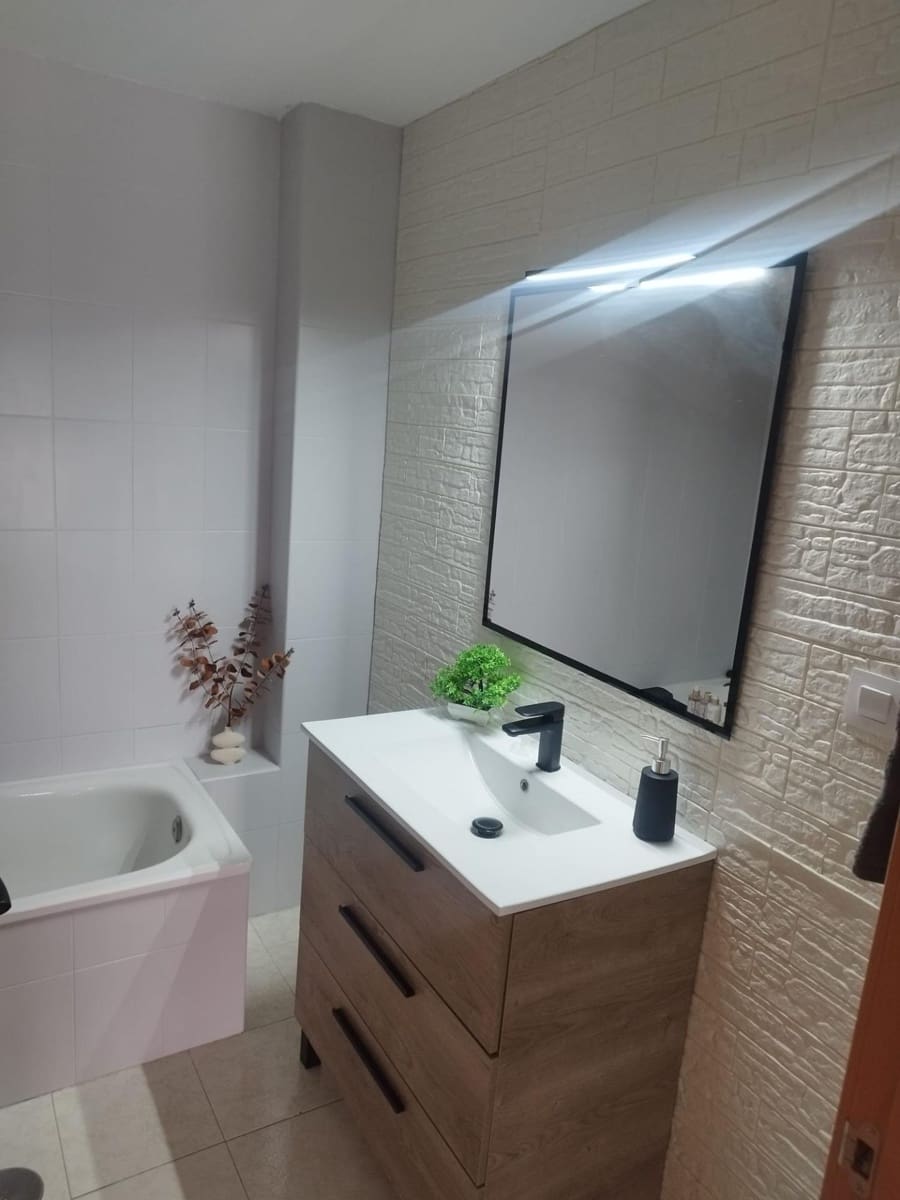 Semi-detached Villa for sale in Padul - € 299,000 (Ref: 9829172)