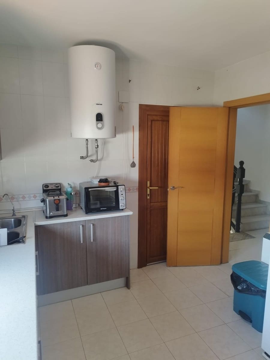 Semi-detached Villa for sale in Padul - € 299,000 (Ref: 9829172)