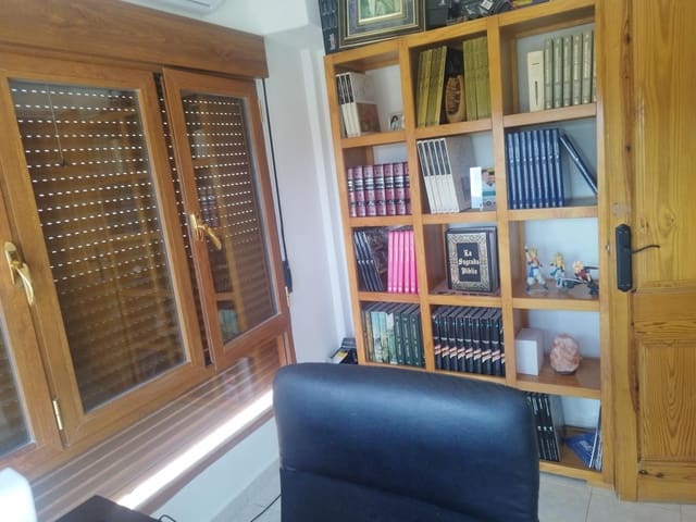 4 quarto Moradia Geminada para venda em Padul - 299 000 € (Ref: 9829172)