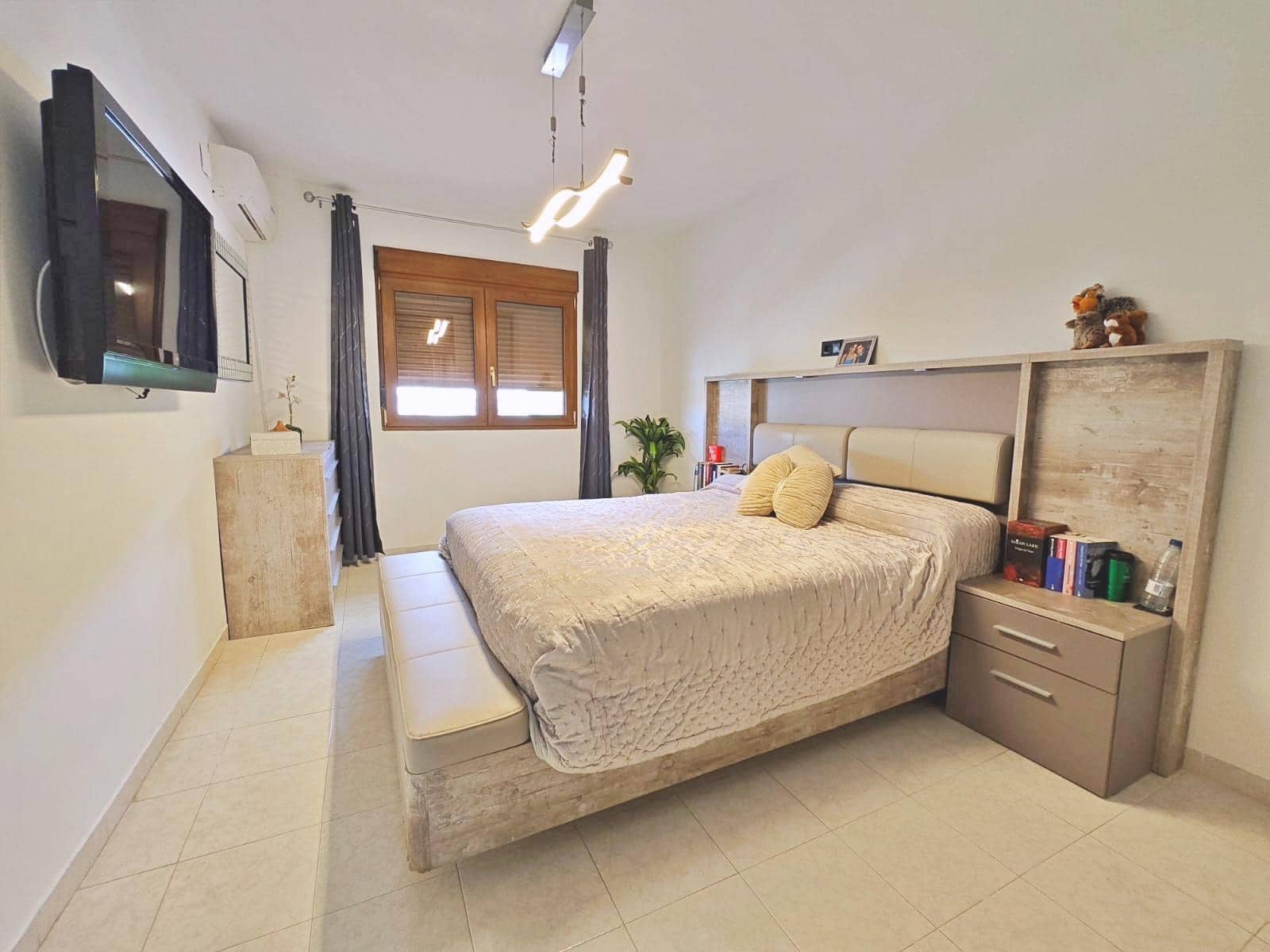 4 soverom Kjedet enebolig til salgs i Padul med svømmebasseng - € 299 000 (Ref: 9829172)