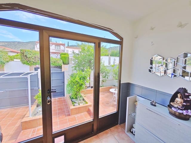 4 chambre Villa/Maison Semi-Mitoyenne à vendre à Padul avec piscine - 299 000 € (Ref: 9829172)