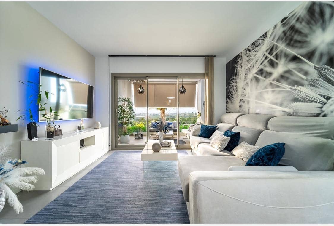 3 bedroom Flat for sale in Caleta de Velez with pool - € 386,500 (Ref: 9860109)