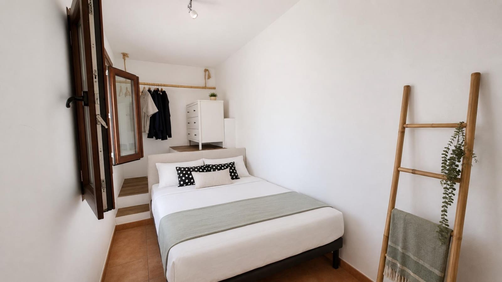 5 bedroom Townhouse for sale in Frigiliana - € 780,000 (Ref: 9908053)