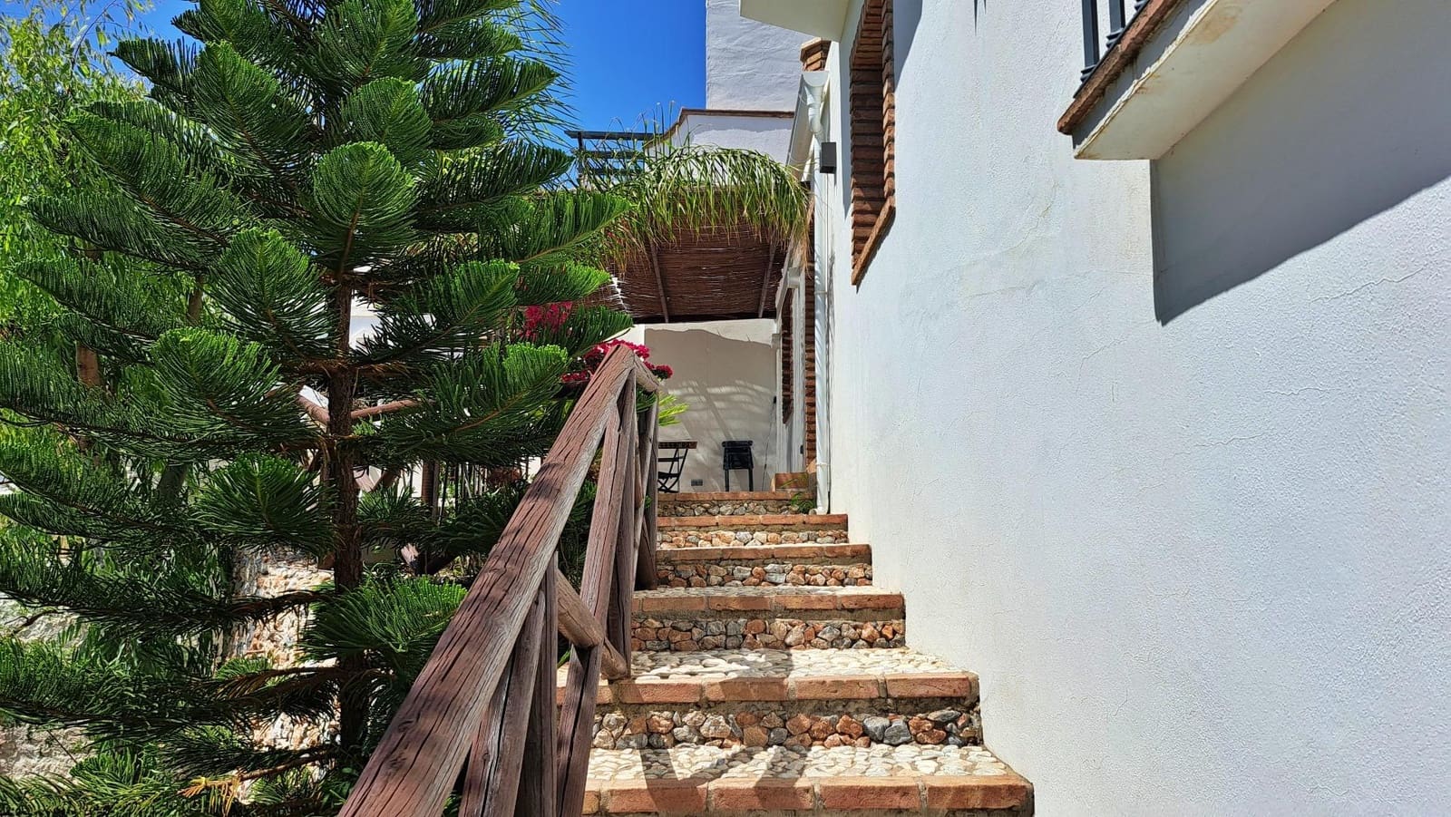 5 bedroom Townhouse for sale in Frigiliana - € 780,000 (Ref: 9908053)