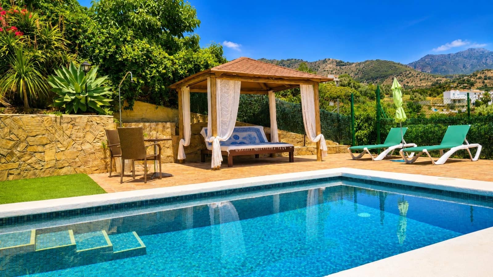 4 bedroom Finca/Country House for sale in Frigiliana with pool - € 960,000 (Ref: 9927424)