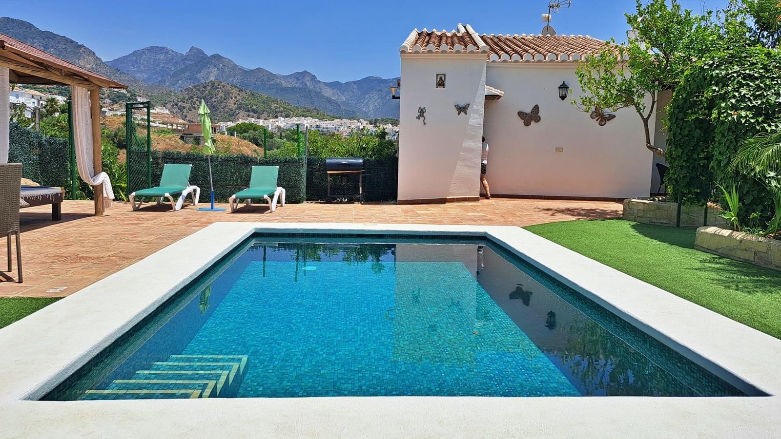 4 bedroom Finca/Country House for sale in Frigiliana with pool - € 960,000 (Ref: 9927424)