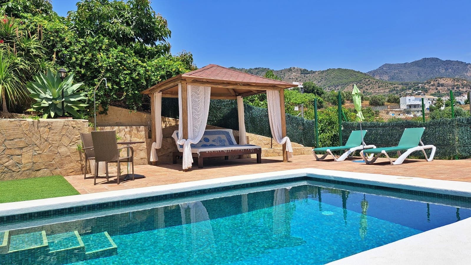4 bedroom Finca/Country House for sale in Frigiliana with pool - € 960,000 (Ref: 9927424)