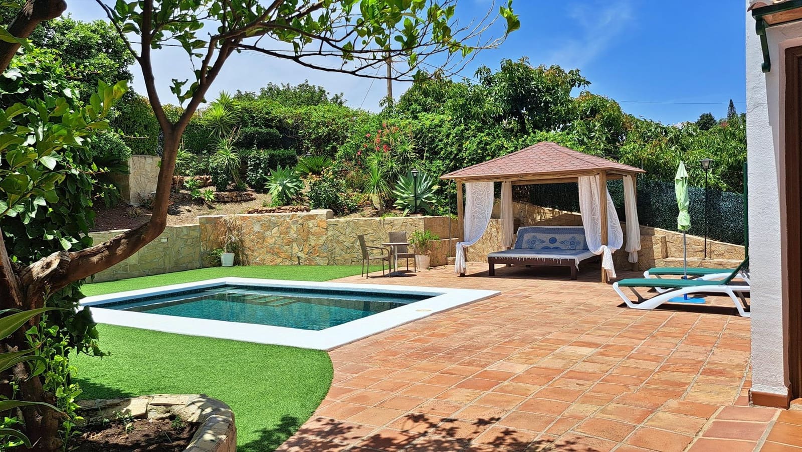 4 bedroom Finca/Country House for sale in Frigiliana with pool - € 960,000 (Ref: 9927424)