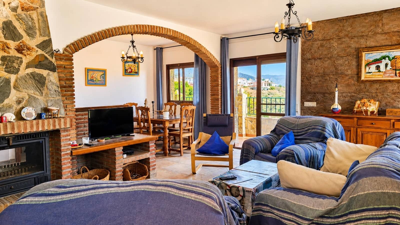 4 bedroom Finca/Country House for sale in Frigiliana with pool - € 960,000 (Ref: 9927424)