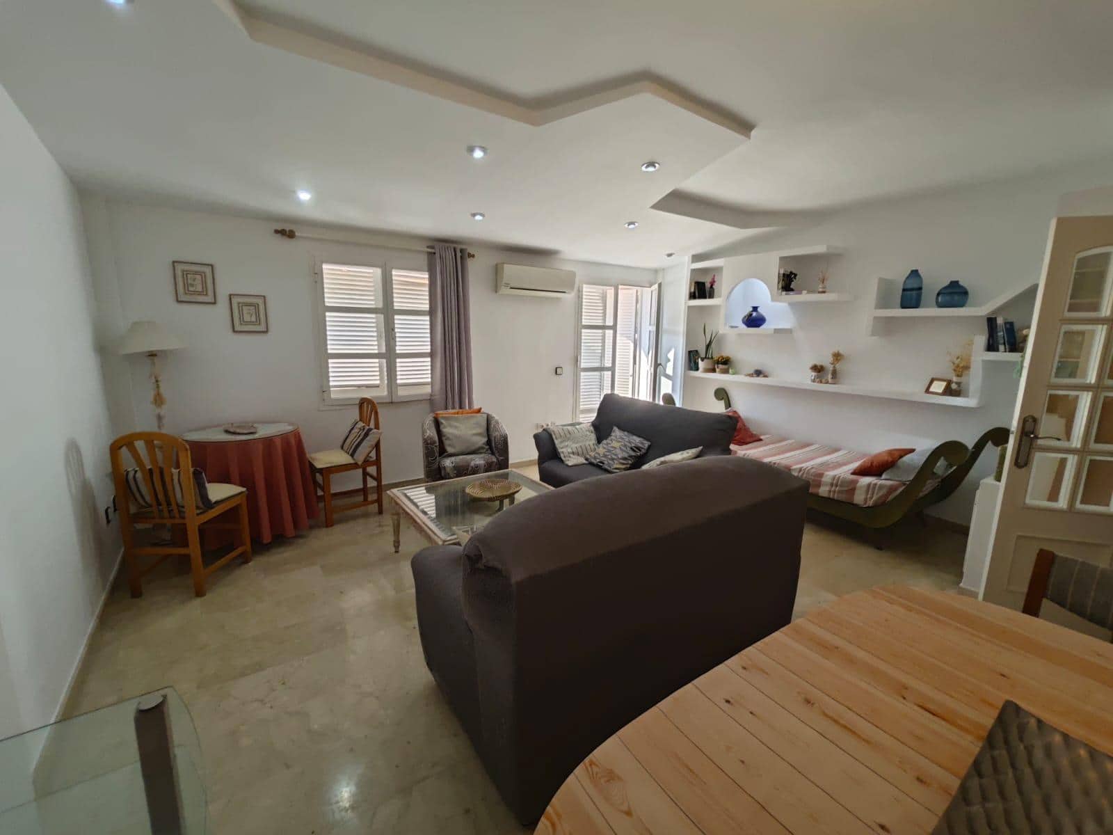 3 bedroom Apartment for rent in Velez-Malaga with garage - € 1,200 (Ref: 9945726)