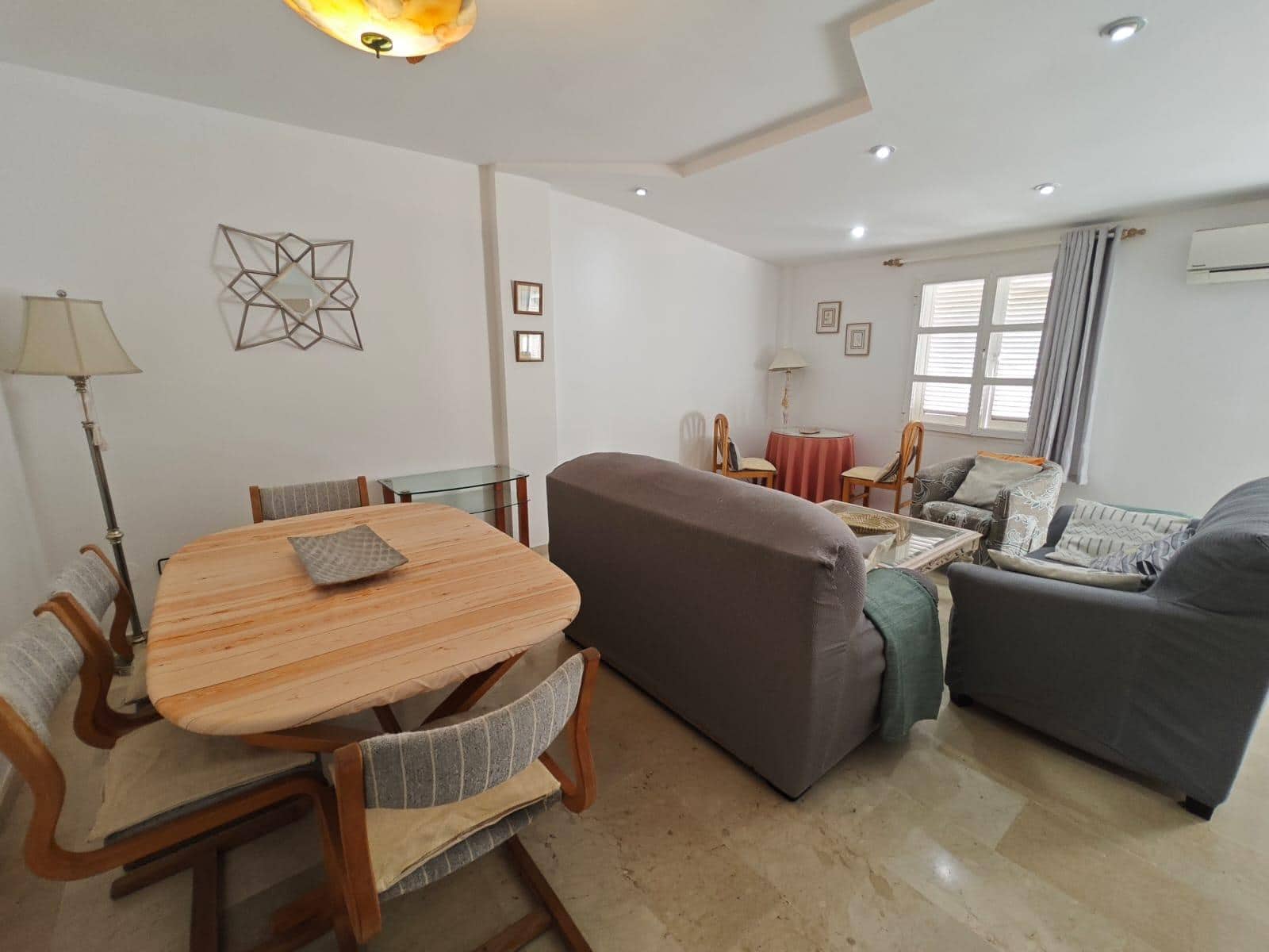 3 bedroom Apartment for rent in Velez-Malaga with garage - € 1,200 (Ref: 9945726)