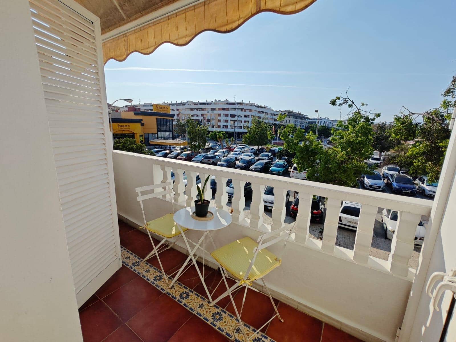 3 bedroom Apartment for rent in Velez-Malaga with garage - € 1,200 (Ref: 9945726)