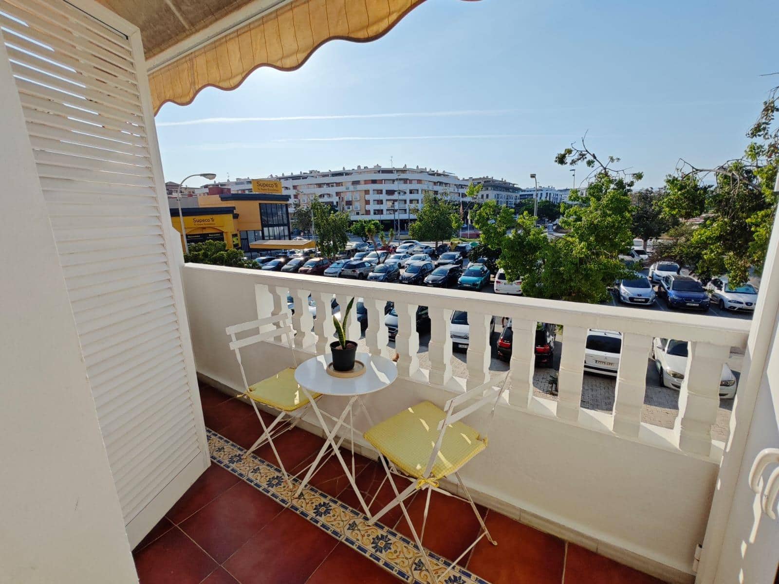 3 bedroom Apartment for rent in Velez-Malaga with garage - € 1,200 (Ref: 9945726)