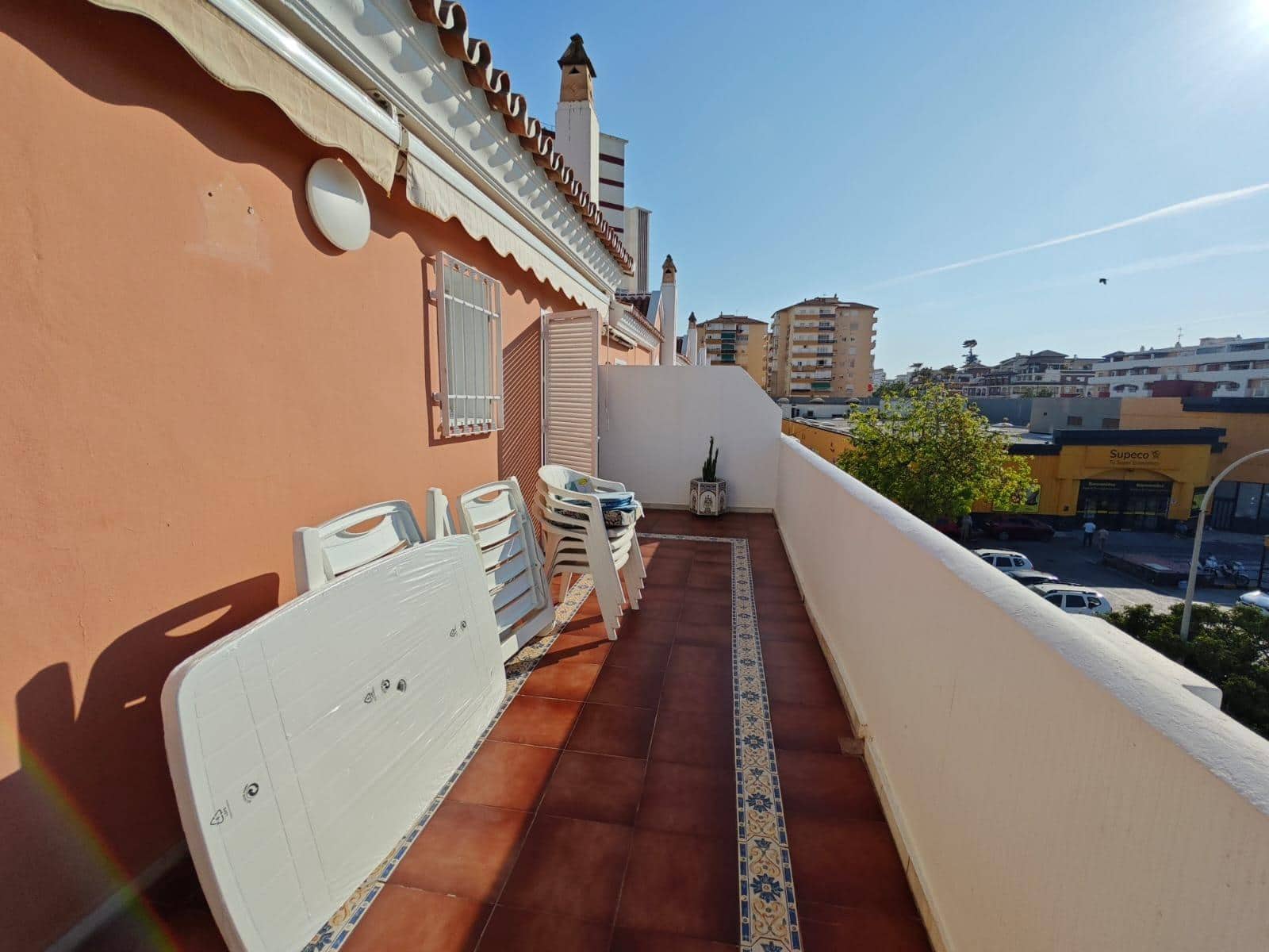 3 bedroom Apartment for rent in Velez-Malaga with garage - € 1,200 (Ref: 9945726)