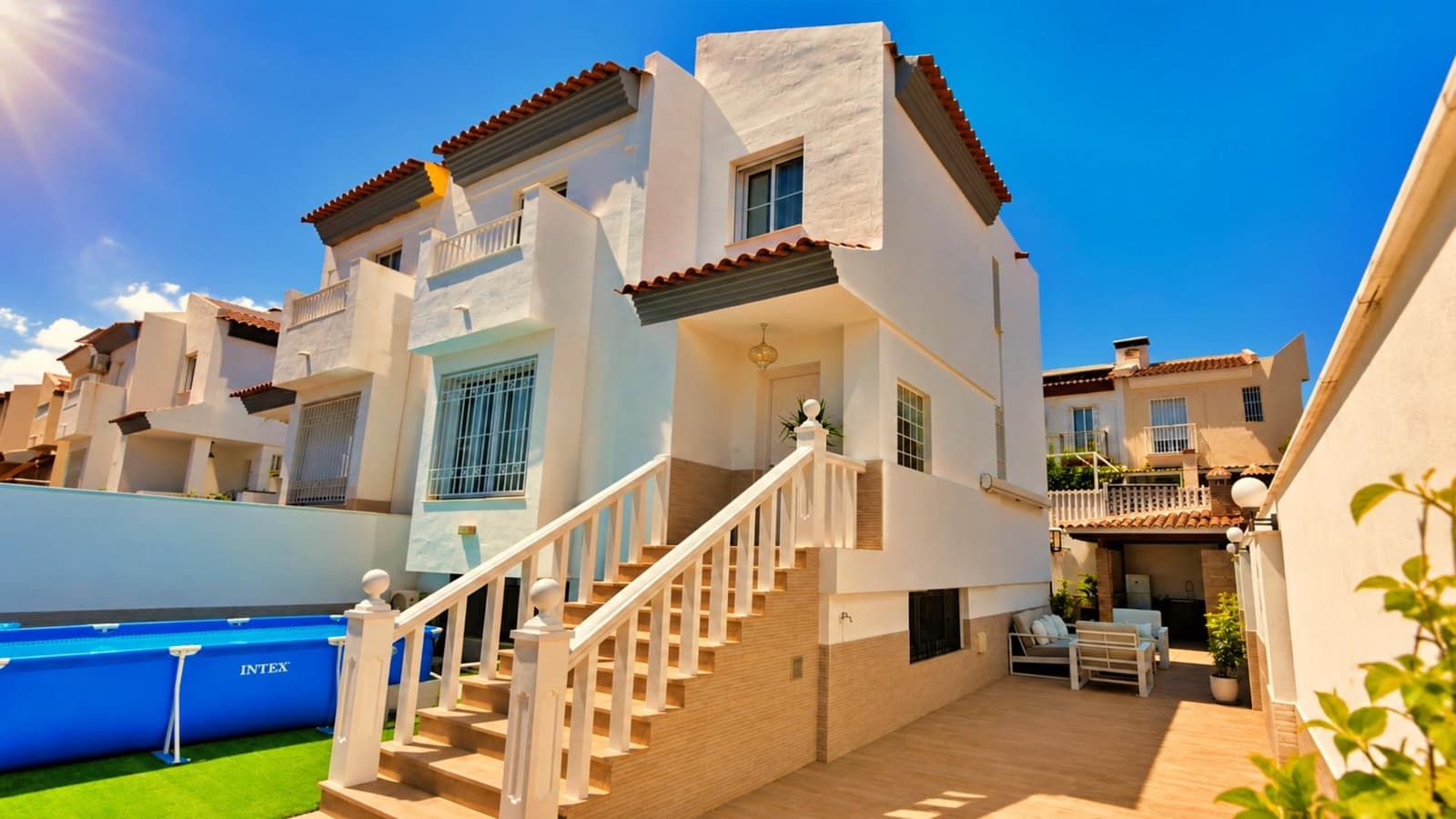 3 bedroom Semi-detached Villa for sale in El Limonar with pool - € 485,000 (Ref: 9990744)