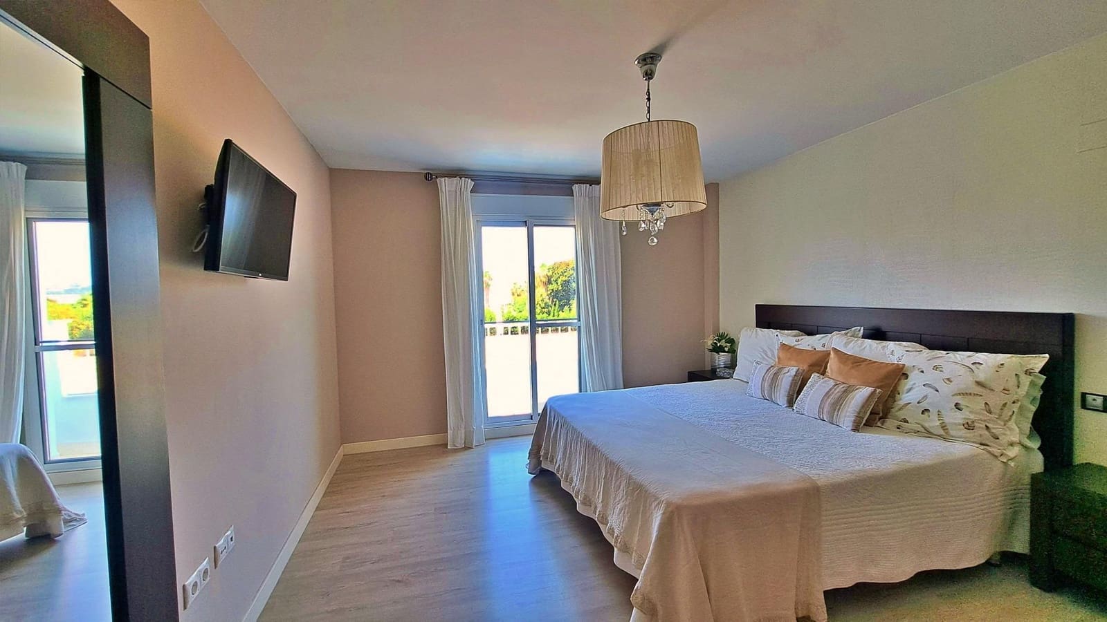 3 bedroom Semi-detached Villa for sale in El Limonar with pool - € 485,000 (Ref: 9990744)