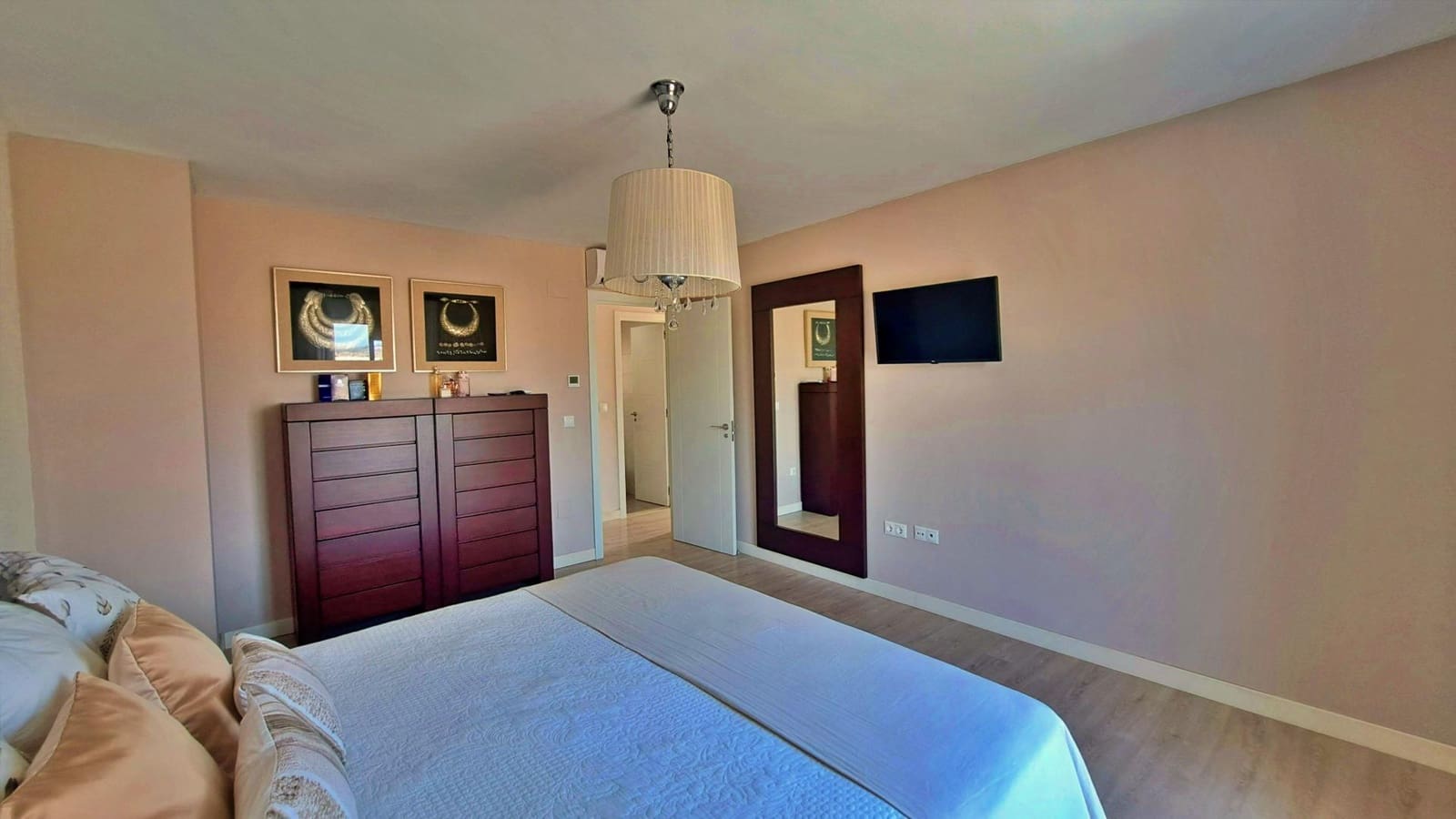 3 bedroom Semi-detached Villa for sale in El Limonar with pool - € 485,000 (Ref: 9990744)