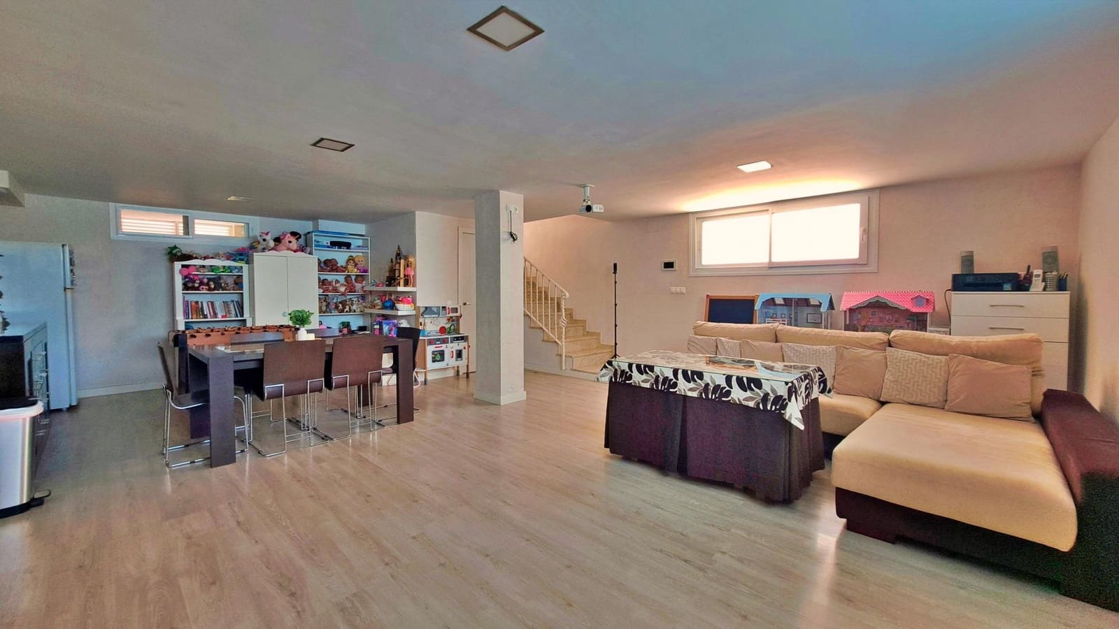 3 bedroom Semi-detached Villa for sale in El Limonar with pool - € 485,000 (Ref: 9990744)