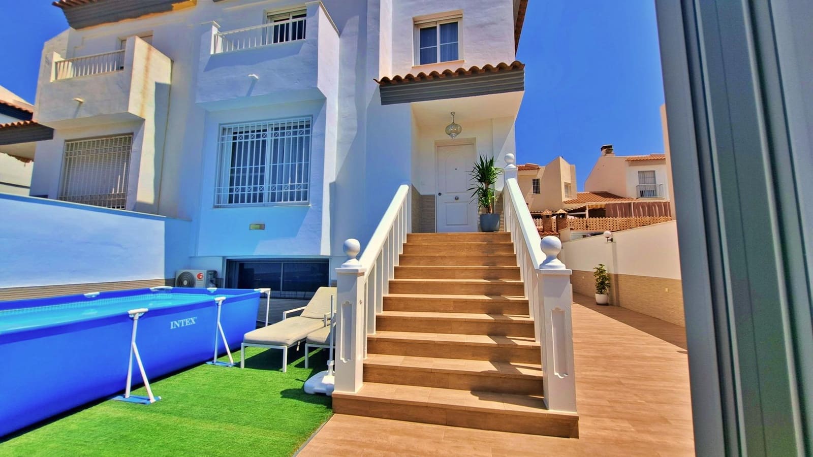 3 bedroom Semi-detached Villa for sale in El Limonar with pool - € 485,000 (Ref: 9990744)