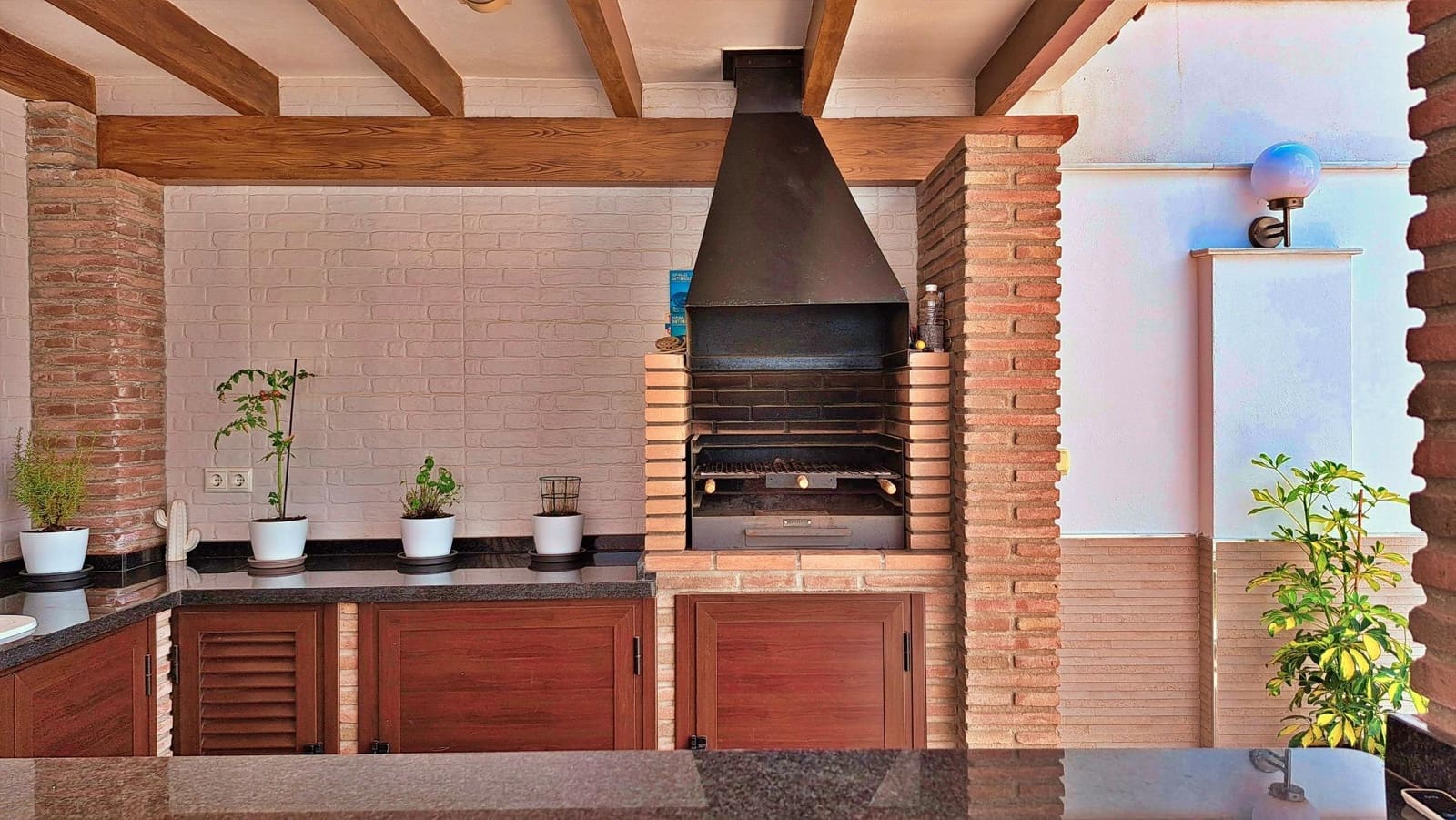 3 bedroom Semi-detached Villa for sale in El Limonar with pool - € 485,000 (Ref: 9990744)