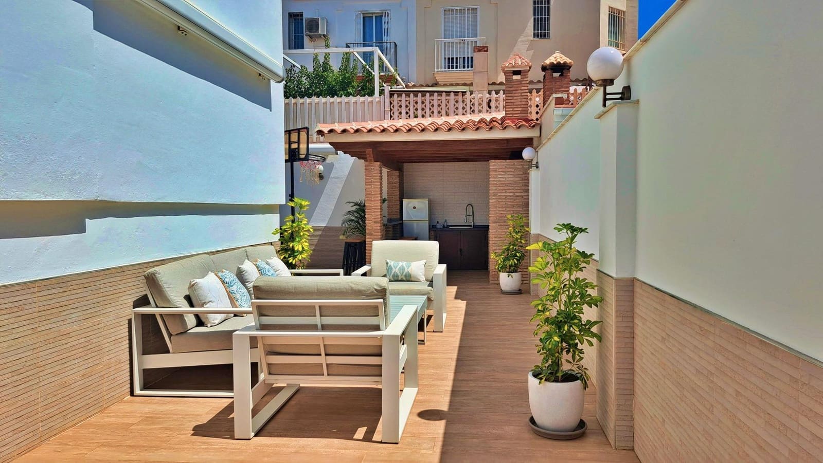 3 bedroom Semi-detached Villa for sale in El Limonar with pool - € 485,000 (Ref: 9990744)