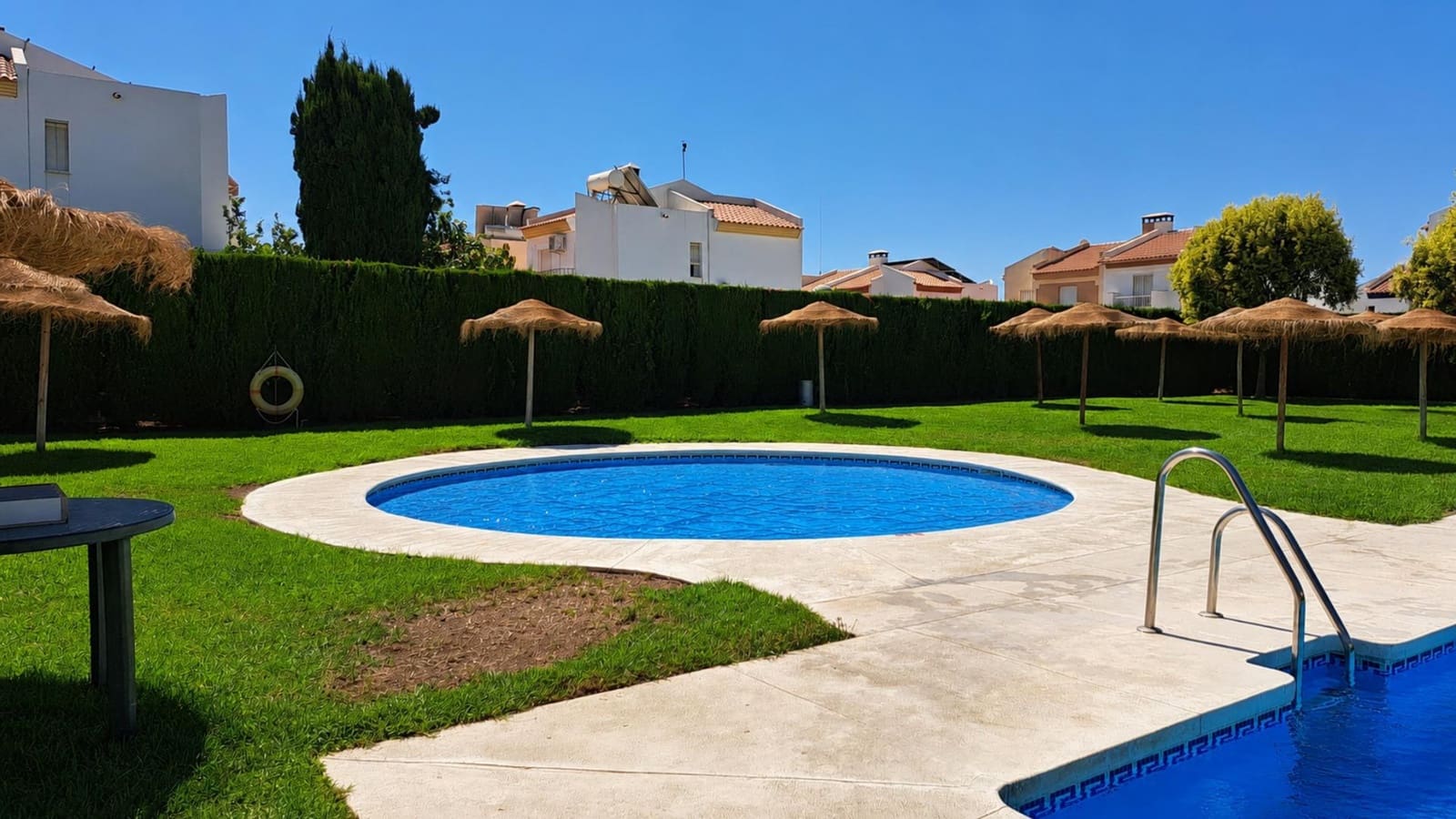 3 bedroom Semi-detached Villa for sale in El Limonar with pool - € 485,000 (Ref: 9990744)