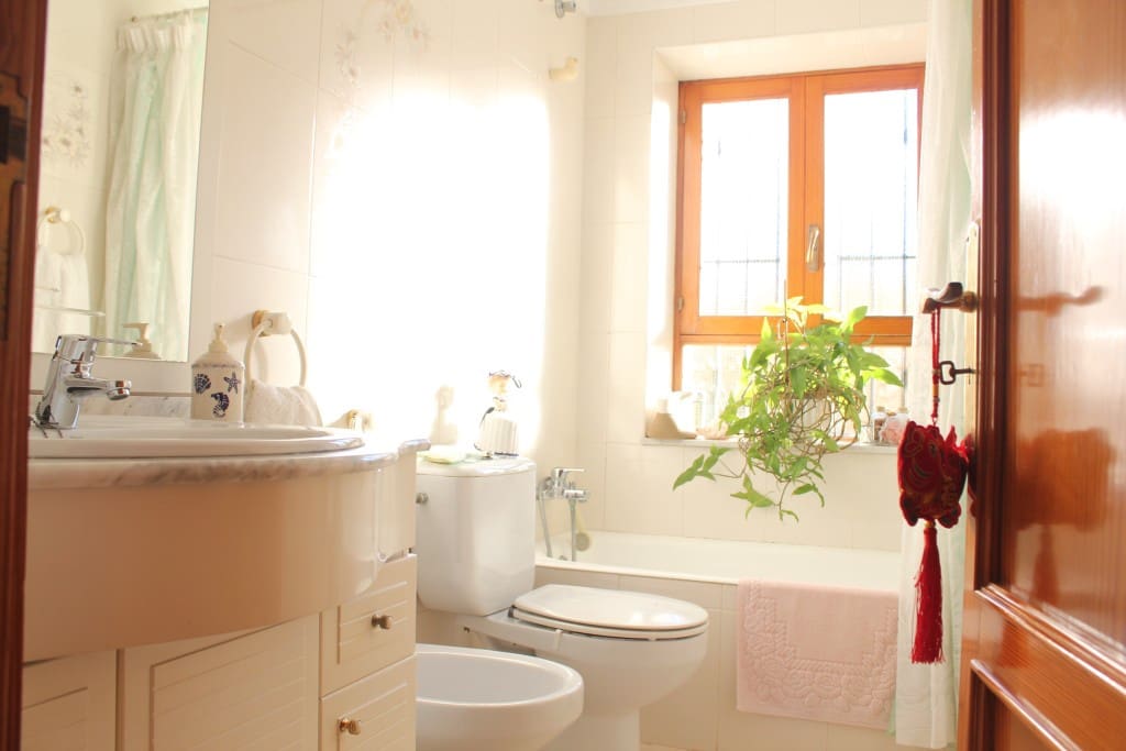 4 bedroom Villa for sale in Palmanyola with pool garage - € 1,200,000 (Ref: 8555127)