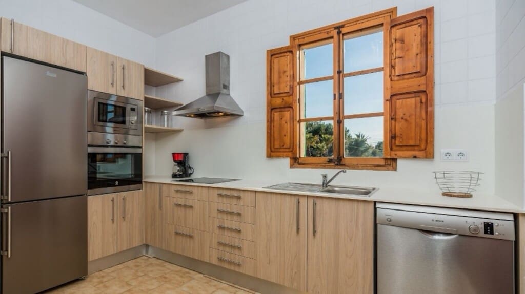 4 sypialnia Willa na sprzedaż w Alcudia z basenem - 3 250 000 € (Ref: 9927980)