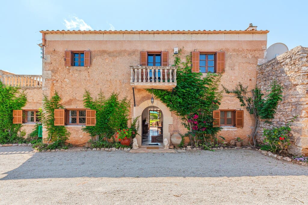 6 bedroom Finca/Country House for sale in Calonge with pool - € 2,800,000 (Ref: 9927982)