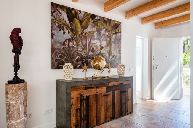 5 makuuhuone Huvila myytävänä paikassa Costa de la Calma, Calvià mukana uima-altaan - 1 650 000 € (Ref: 9927984)