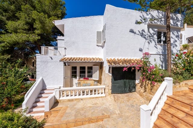 5 makuuhuone Huvila myytävänä paikassa Costa de la Calma, Calvià mukana uima-altaan - 1 650 000 € (Ref: 9927984)