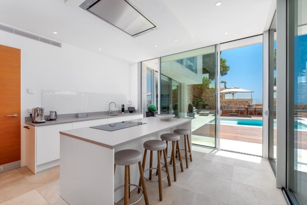 4 bedroom Villa for sale in Costa d'en Blanes with pool - € 4,930,000 (Ref: 9927986)